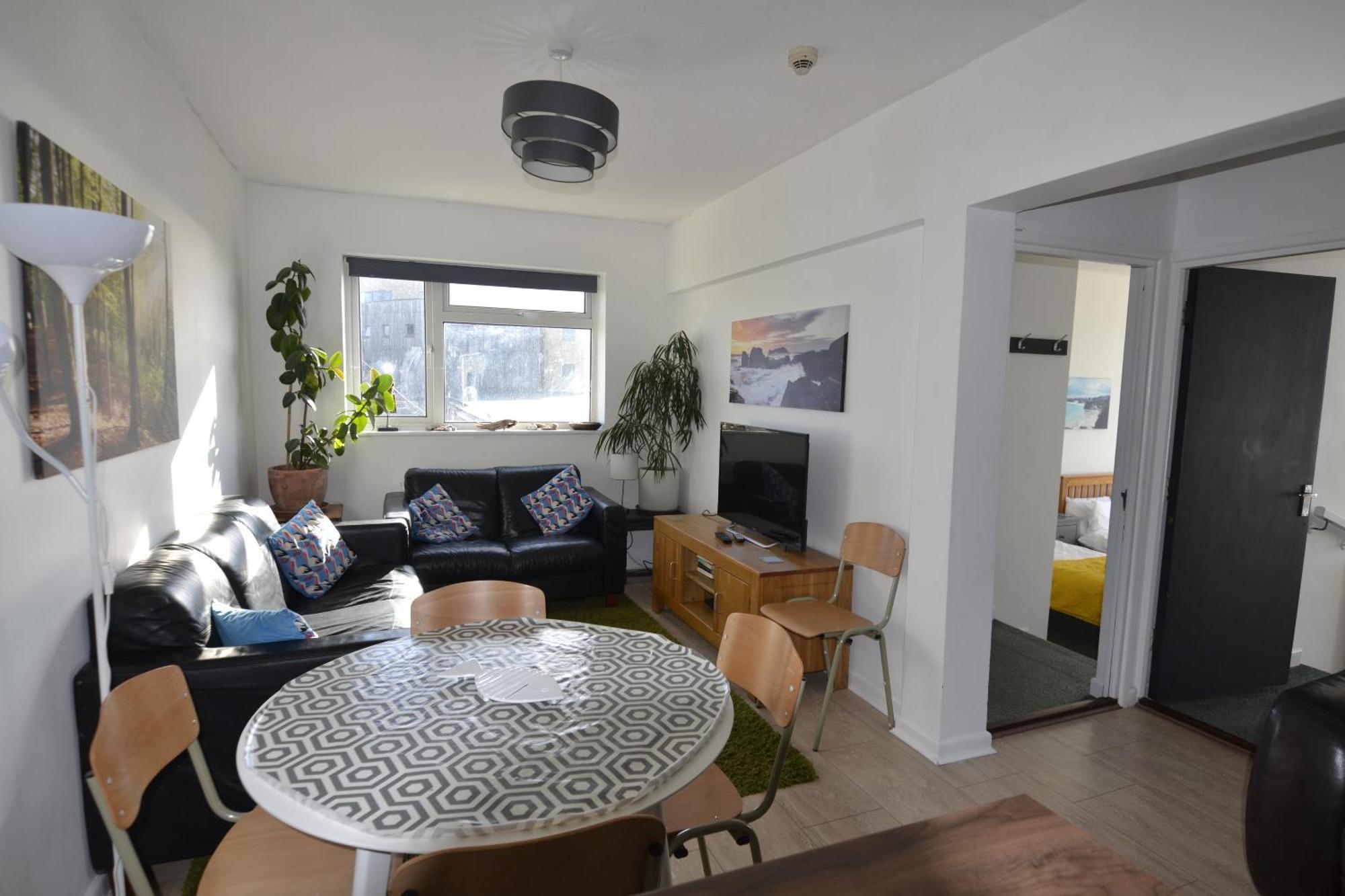 Westpoint Apartments West Bay Room photo